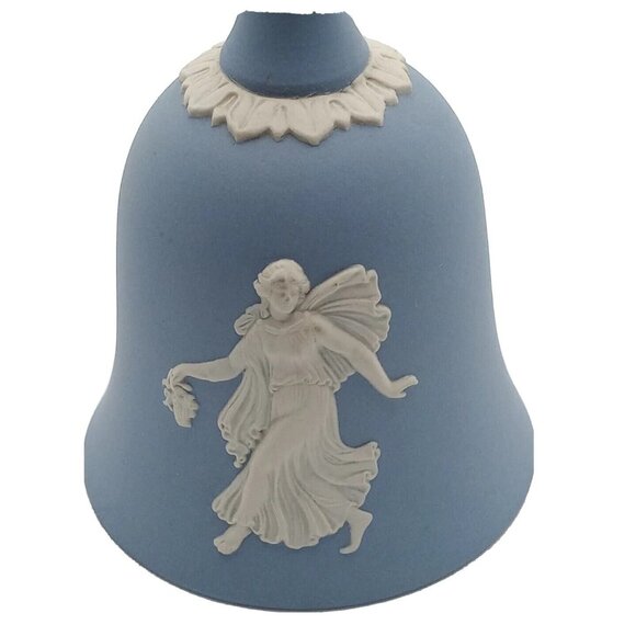 Vintage Wedgwood Blue Jasperware Bell Decorative Dancing Hour Danbury Mint Retro - Picture 2 of 7